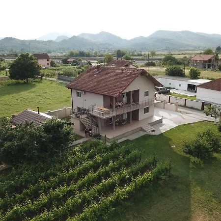 Eko Krackovic Guest house Golubovci